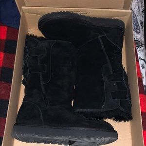 Ugg w Allegra bow boots